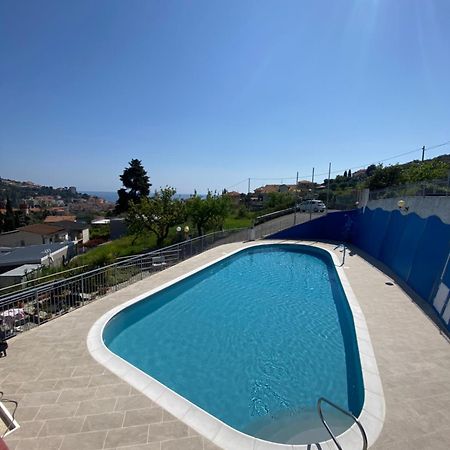 Residence Hotel Edy Imperia Ngoại thất bức ảnh