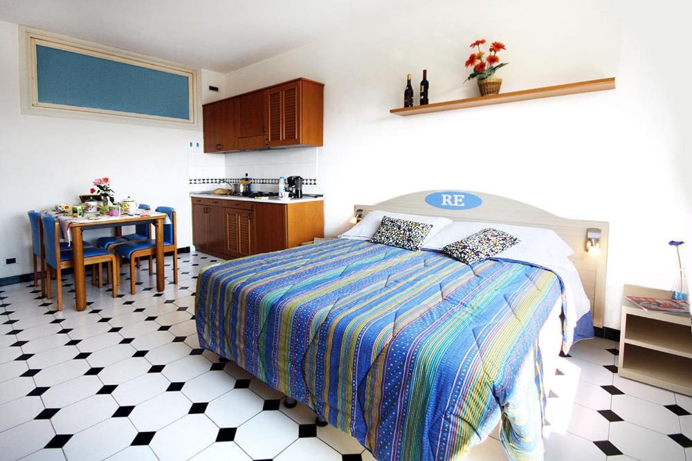 Residence Hotel Edy Imperia Ngoại thất bức ảnh